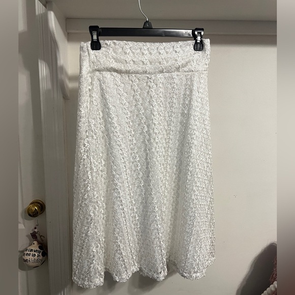 FINAL PRICE Elizabeth & Nicole Lace A-line Skirt - Picture 4 of 4